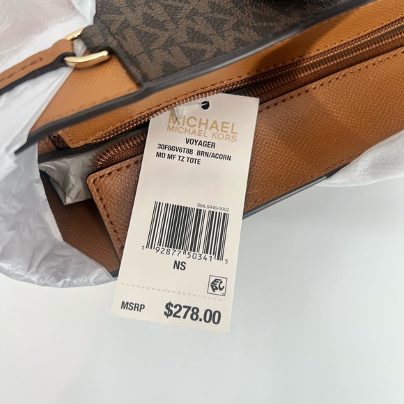 Michael Kors Voyager Medium Multifunction Tote - Brand New Authentic - Picture 5 of 15